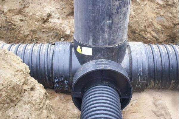 簡析塑料檢查井的構(gòu)造特點